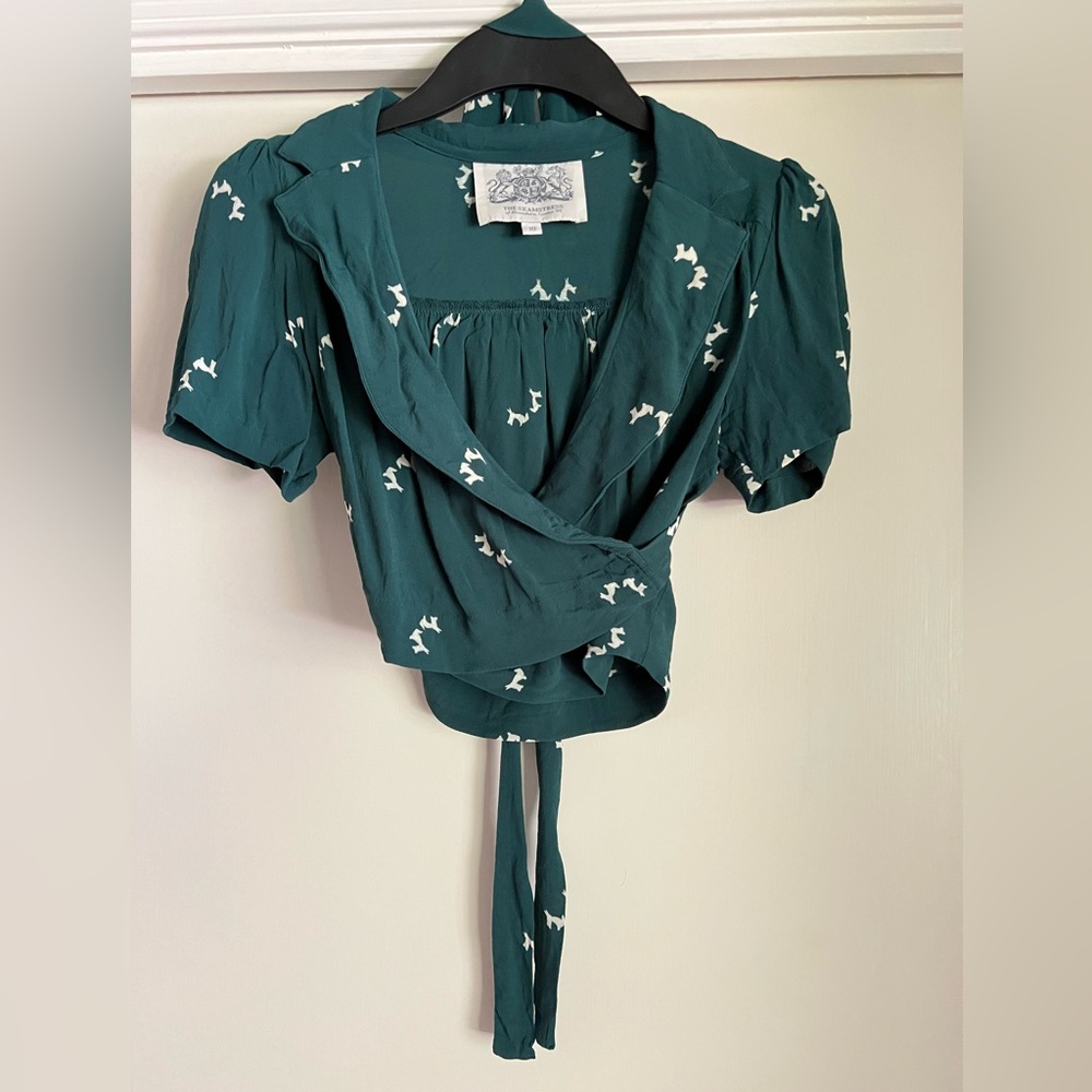 Seamstress of Bloomsbury Greta Blouse in Green Doggy